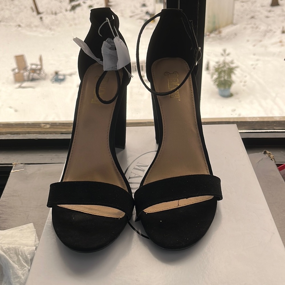 New black heels size 10 women